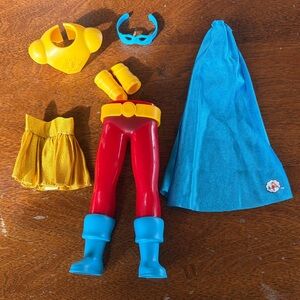 Elf on the Shelf MagiFreeze Polar Power Hero Accessory Set